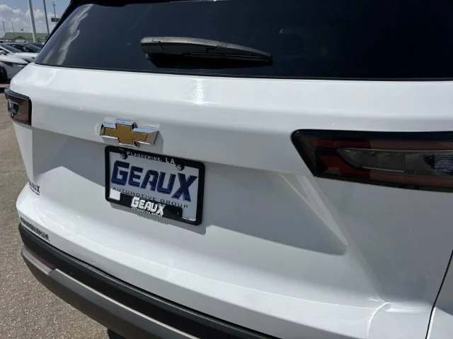 Used 2025 White Chevrolet LT image 21