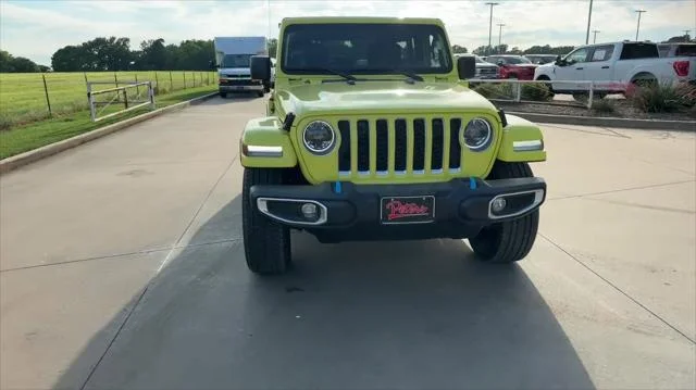 New 2023 High Velocity Clear-Coat Exterior Paint Jeep Sahara 4xe image 3