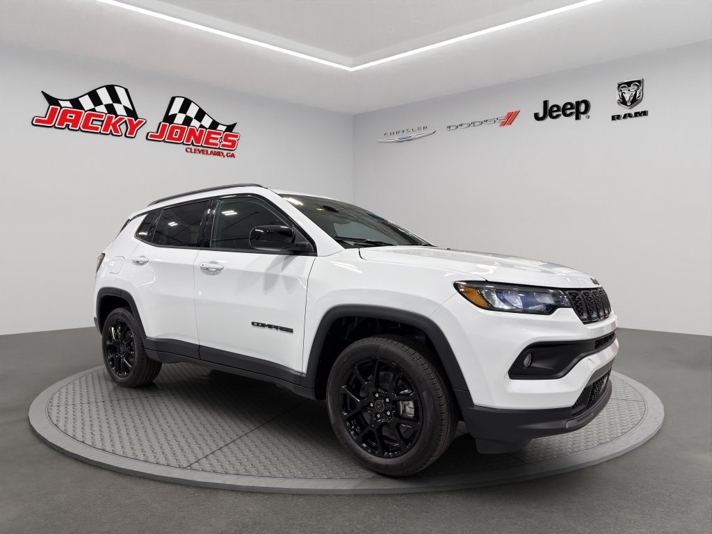 New 2026 Bright White Clear-Coat Exterior Paint Jeep Latitude Altitude image 12