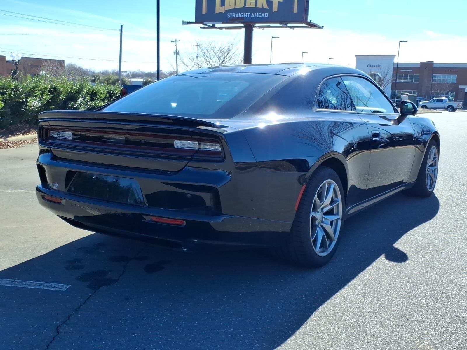 2025 Dodge Charger Daytona Scat Pack - Photo 28