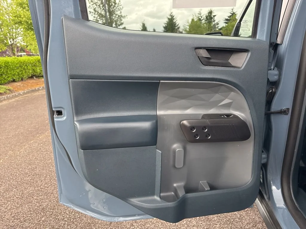 Used 2024 Azure Gray Metallic Ford Lariat image 19