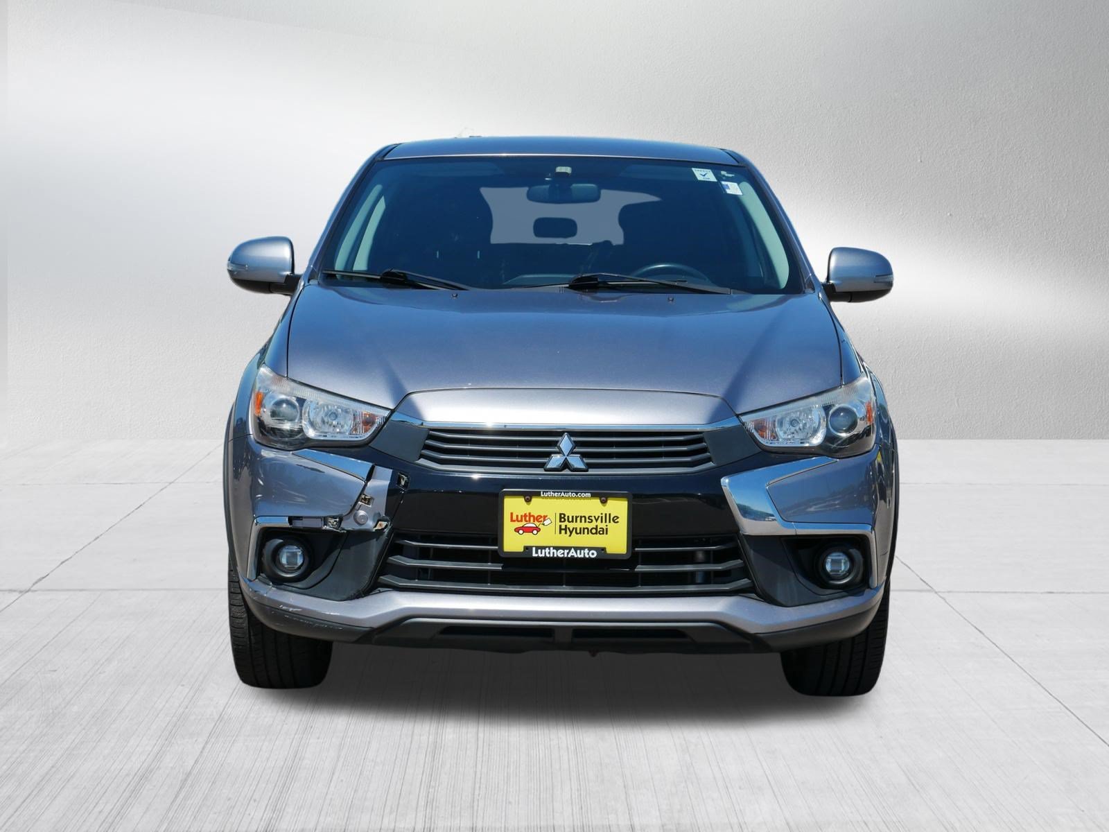 Used 2017 Mercury Gray Metallic Mitsubishi ES 2.0 image 2
