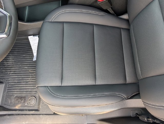 2027 Chevrolet Traverse LT - Photo 11