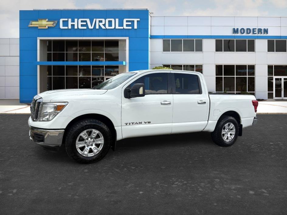 Used 2018 Glacier White Nissan SV image 1