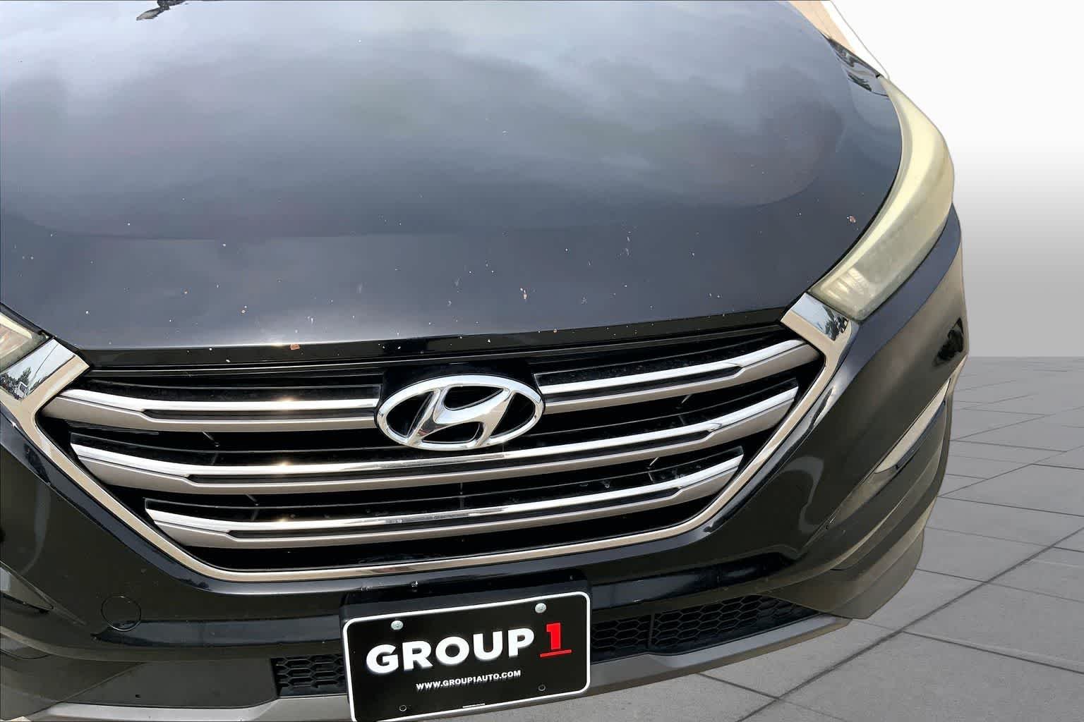 Used 2016 Ash Black Hyundai Limited image 30