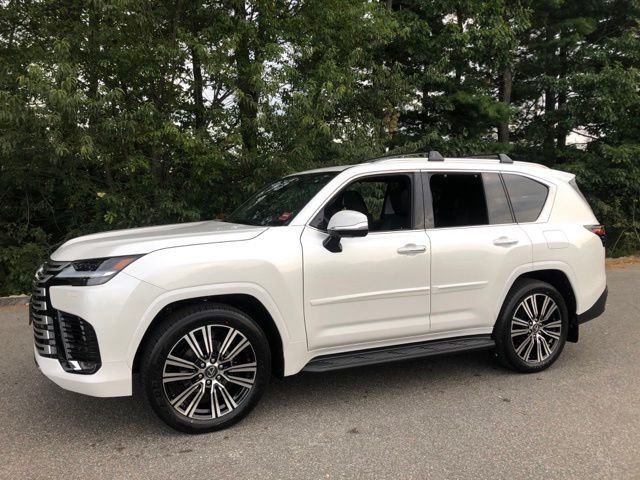 New 2026 White Pearl Lexus 600 Luxury image 7