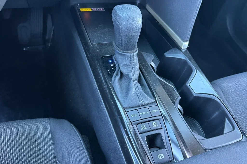 Certified Used 2025  Toyota LE image 20