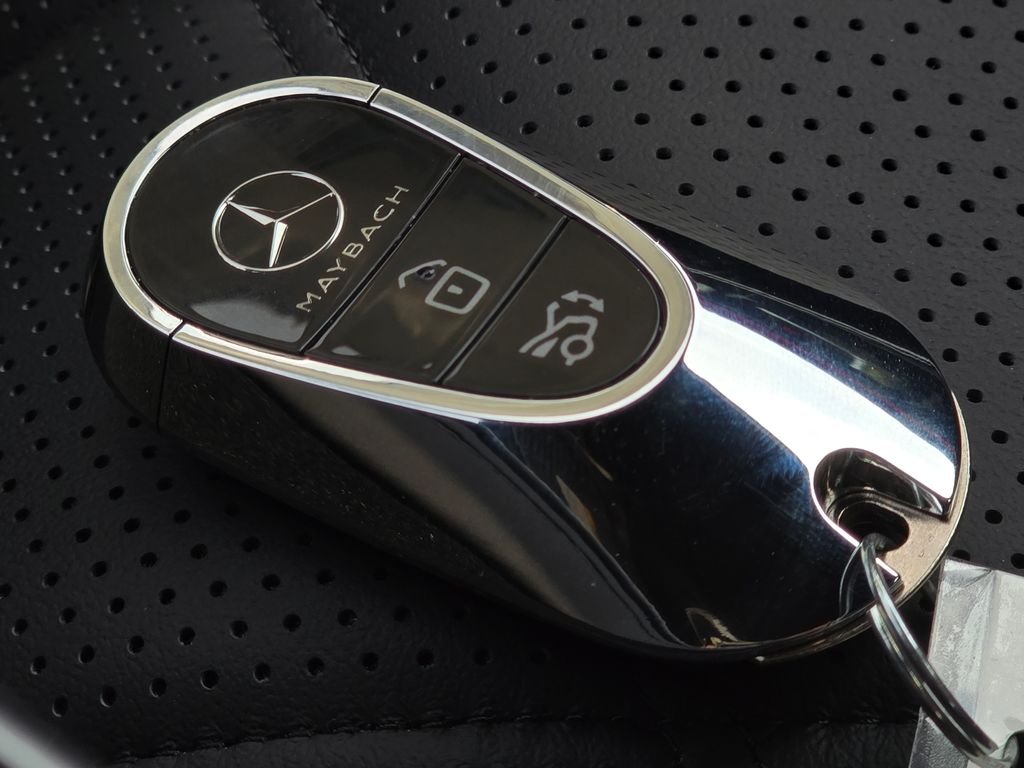 New 2026 Obsidian Black Metallic Mercedes-Benz Maybach S 580 image 44