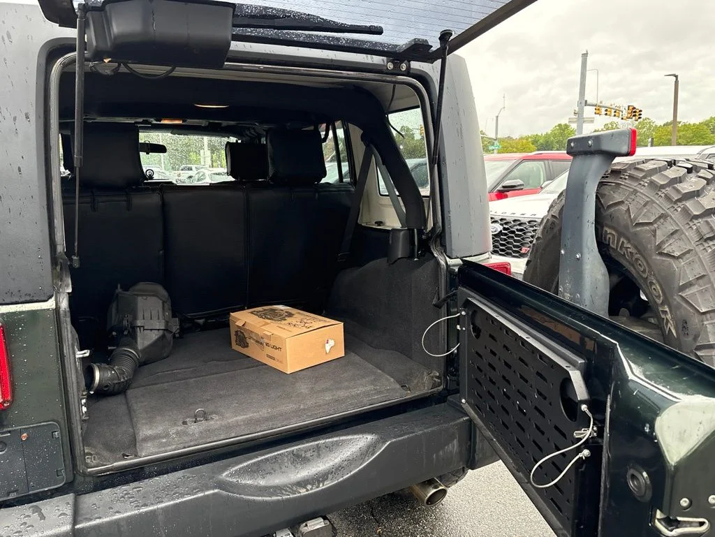 Used 2010  Jeep Unlimited Sport image 22