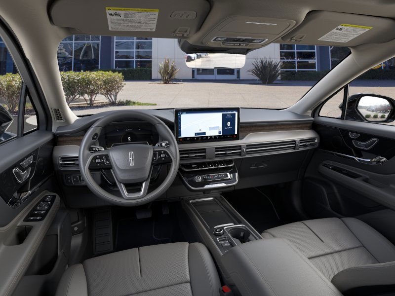 New 2025 Whisper Blue Lincoln Grand Touring image 41