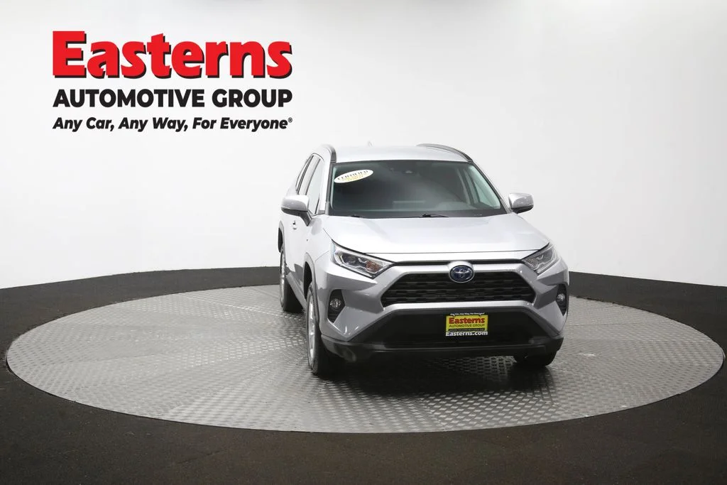 Used 2021 Silver Toyota XLE image 53