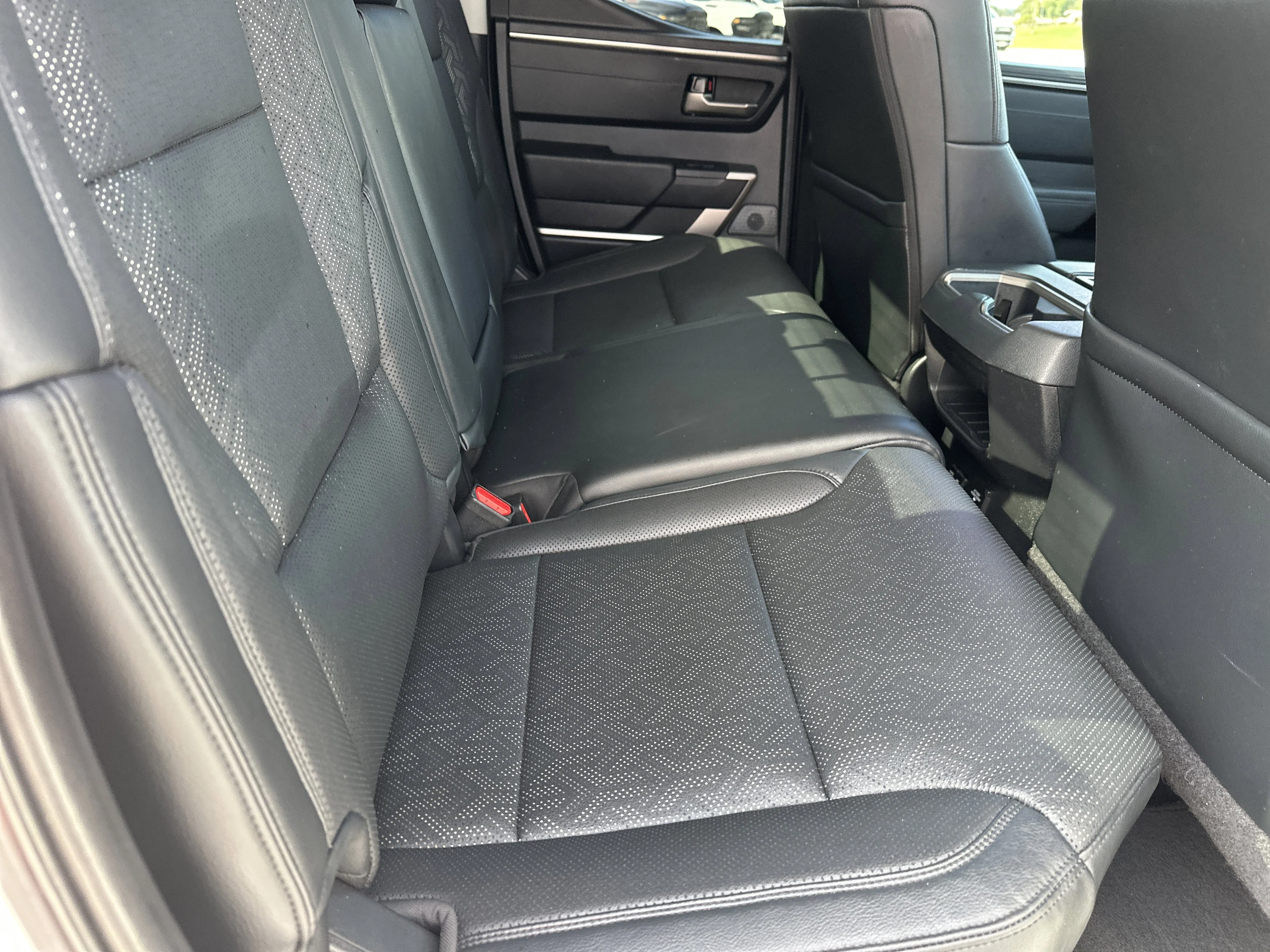 2022 Toyota Tundra Limited - Photo 16