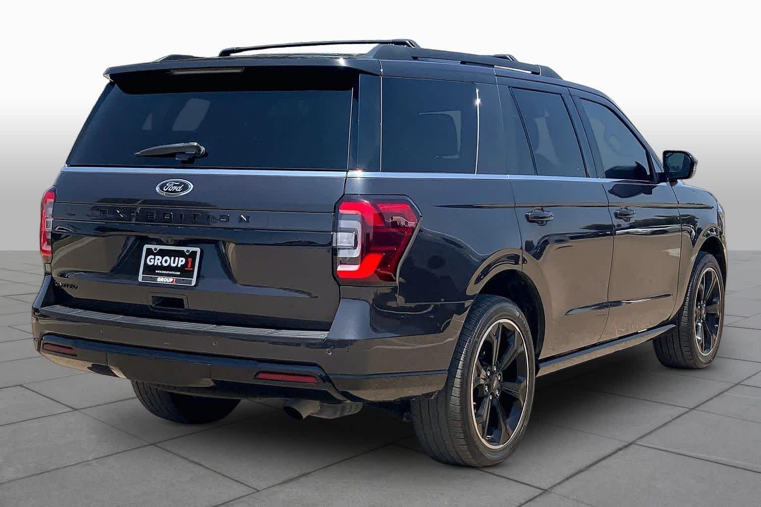 Used 2023 Dark Matter Gray Ford Limited image 13