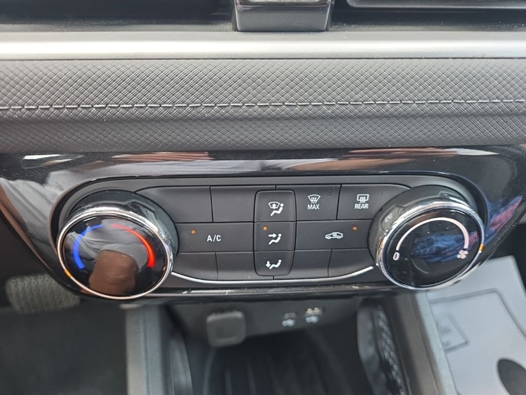 Used 2025 Black Chevrolet LT image 20
