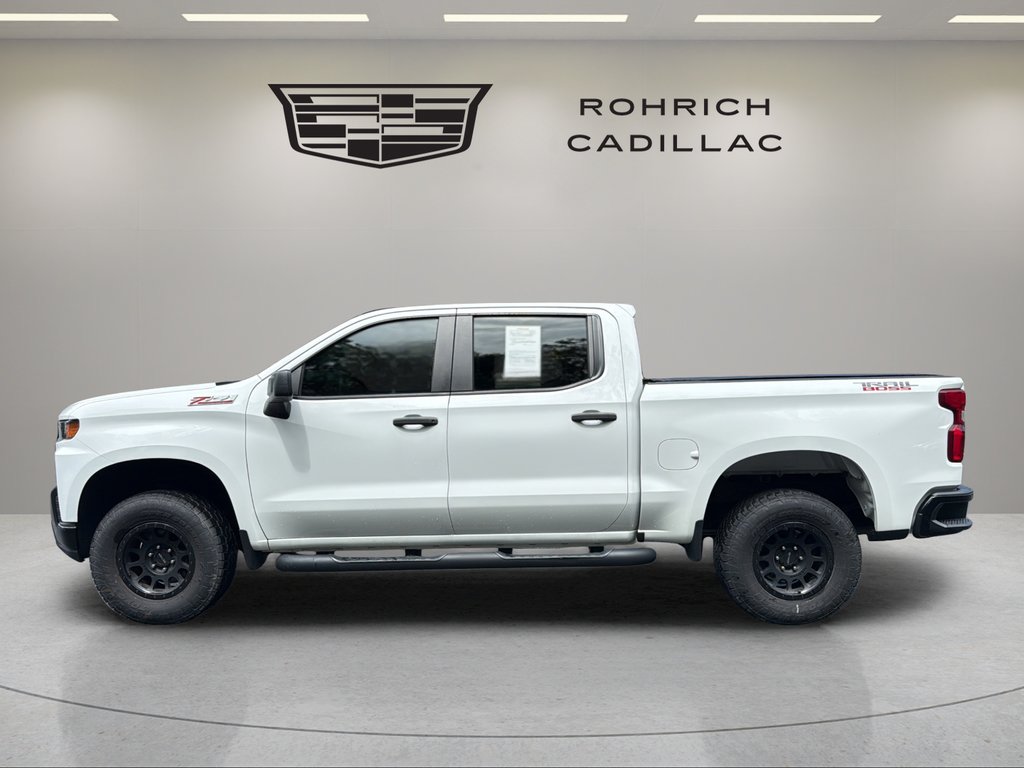 Used 2019 SUMMIT WHITE Chevrolet Custom Trail Boss image 8