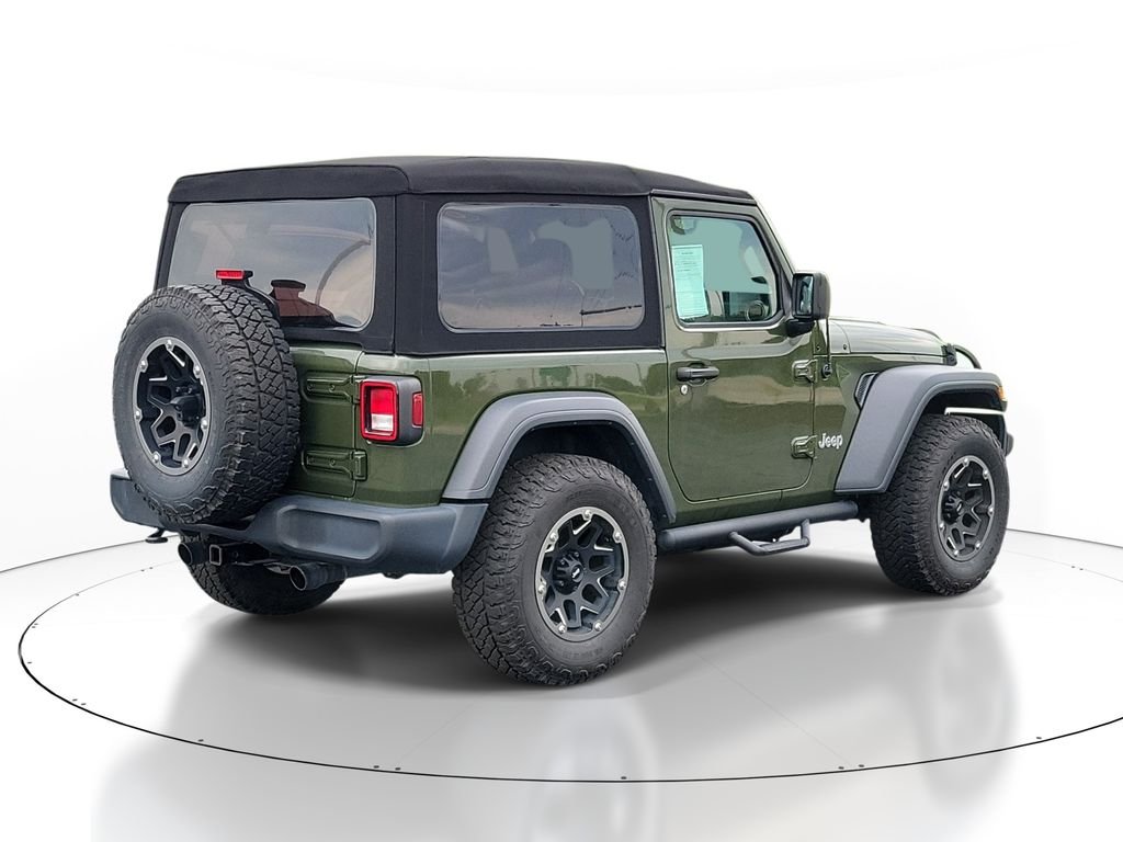 Used 2020 Green Jeep Sport image 4