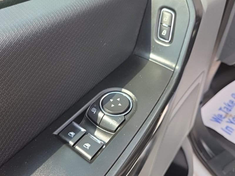 Used 2023 White Ford XL image 16