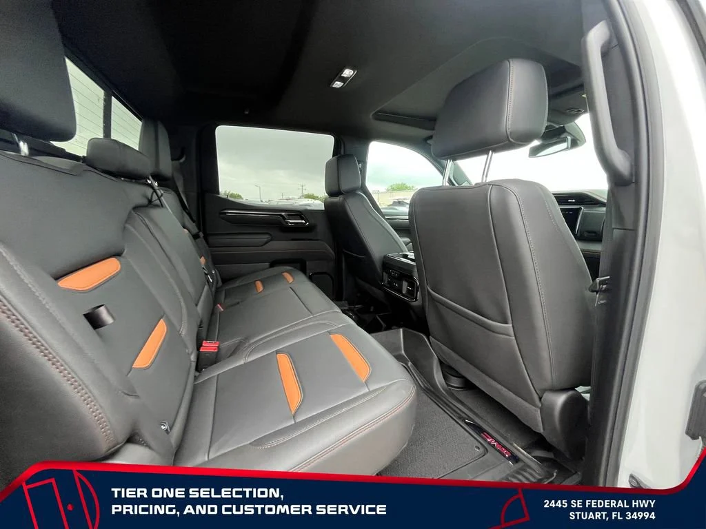 Used 2025 Summit White GMC AT4 image 18