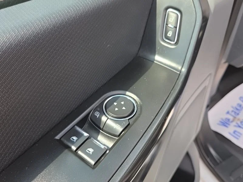 Used 2023 White Ford XL image 16