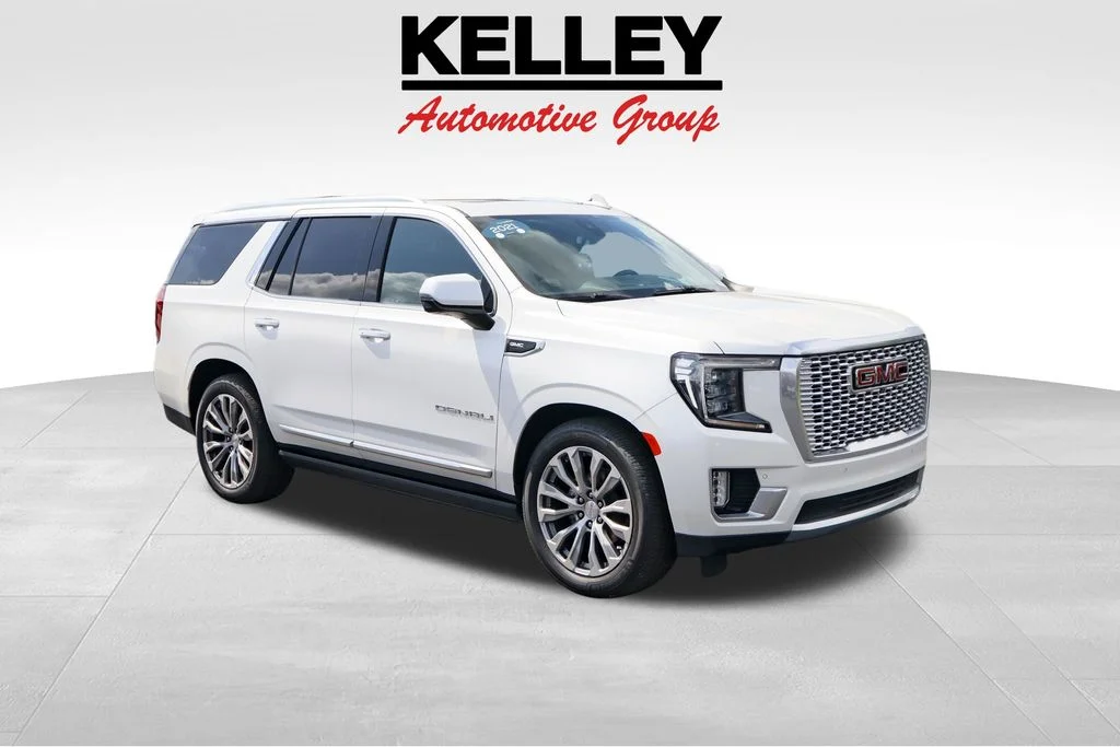 Used 2021 White GMC Denali image 1