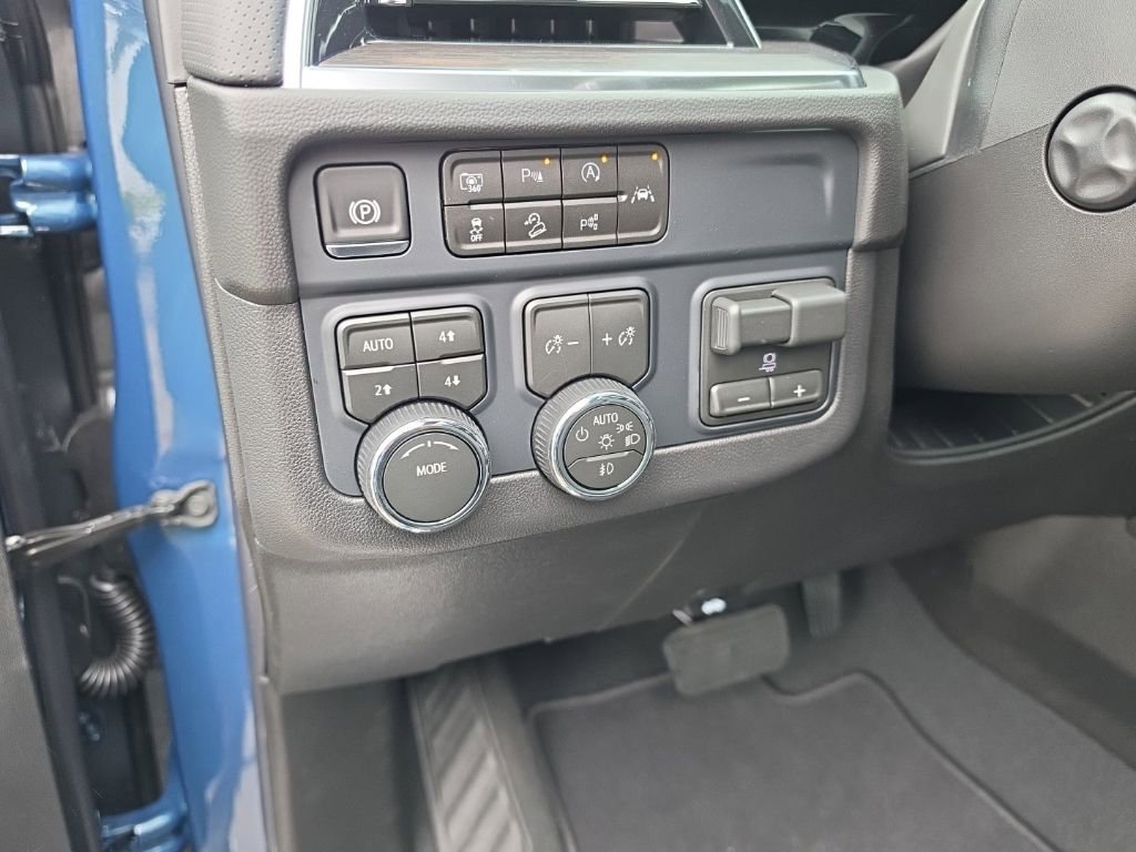 New 2026 Lakeshore Blue Metallic Chevrolet Premier image 22
