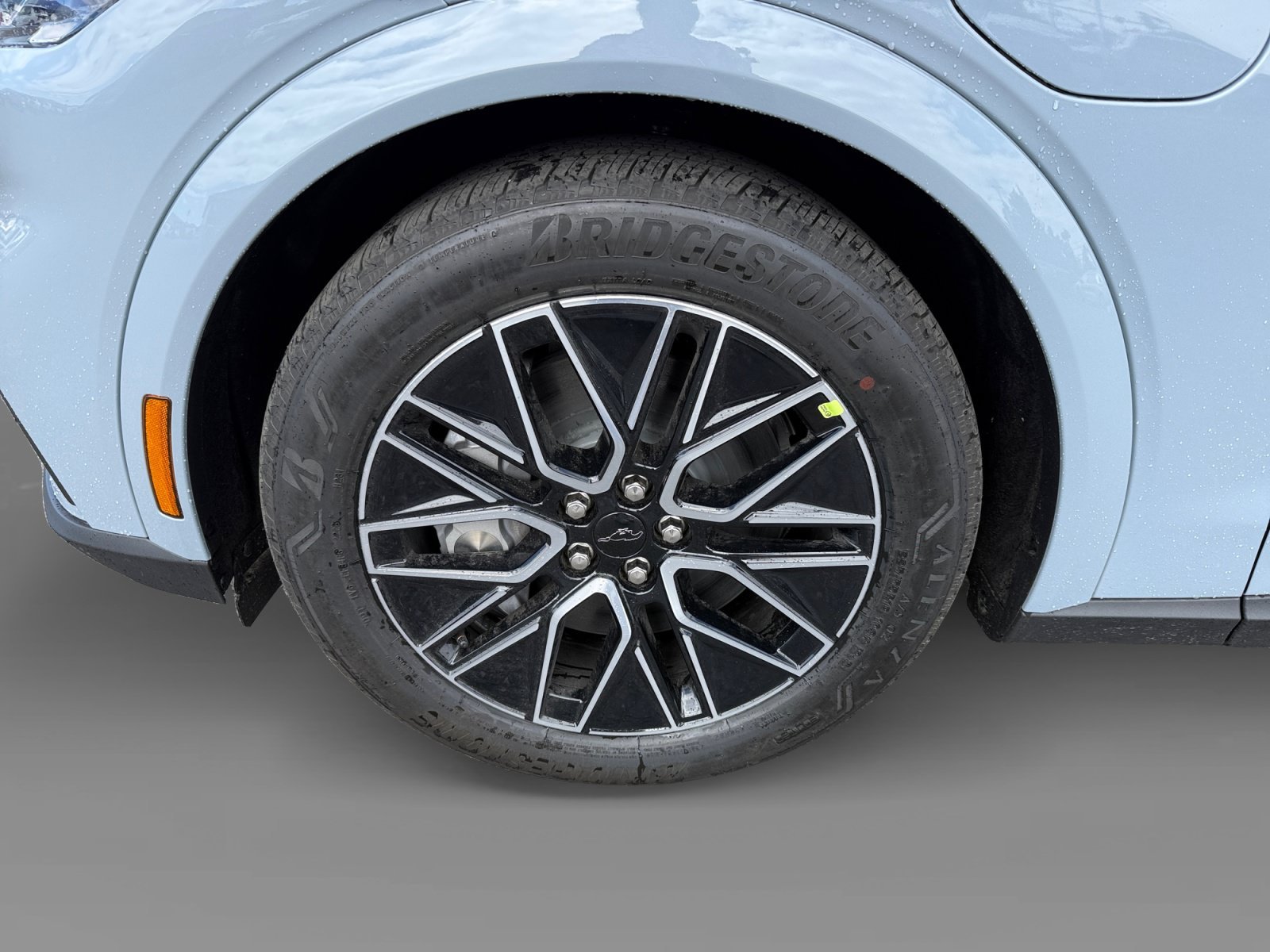 New 2026 Glacier Gray Metallic Tri-coat Ford Premium image 9