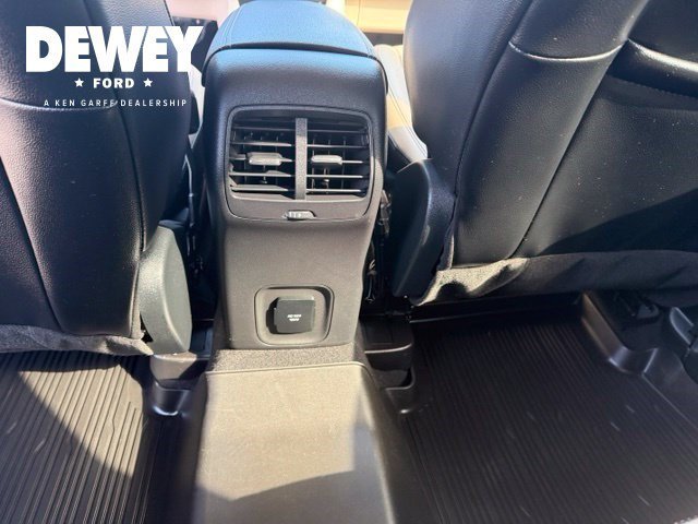 Used 2020 Magnetic Ford Titanium image 28