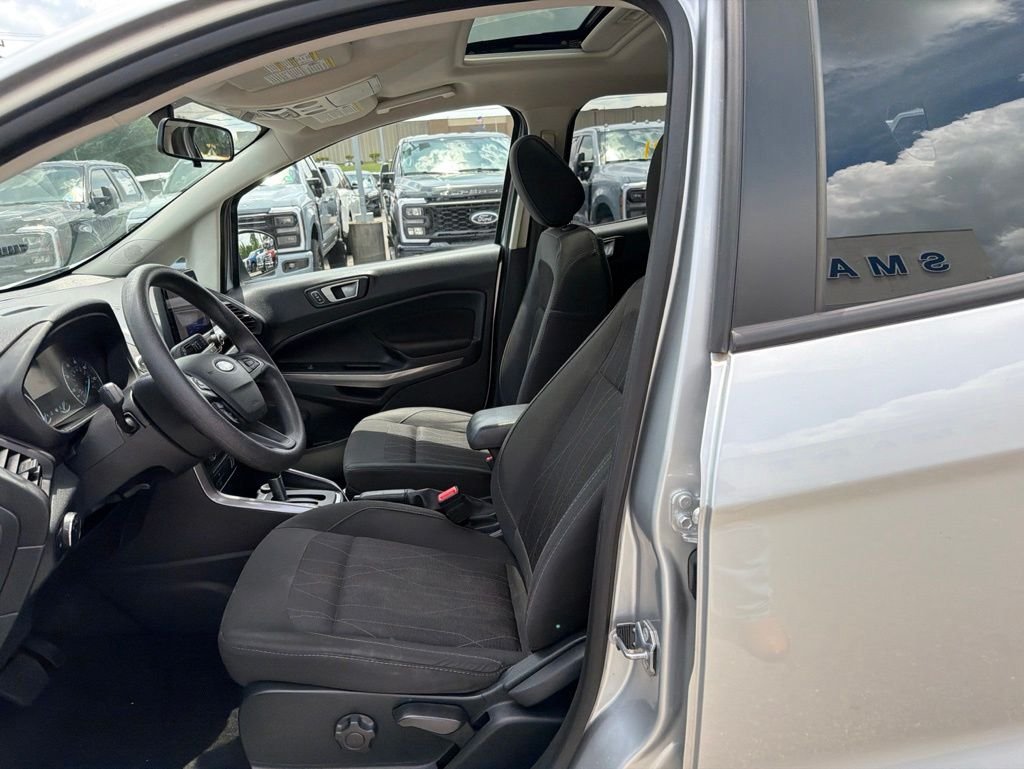 Used 2021 Silver Metallic Ford SE image 9