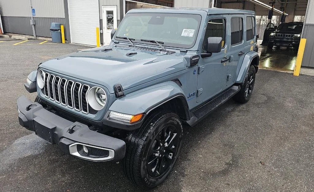 2025 Jeep Wrangler 4xe Sahara 4XE's photo