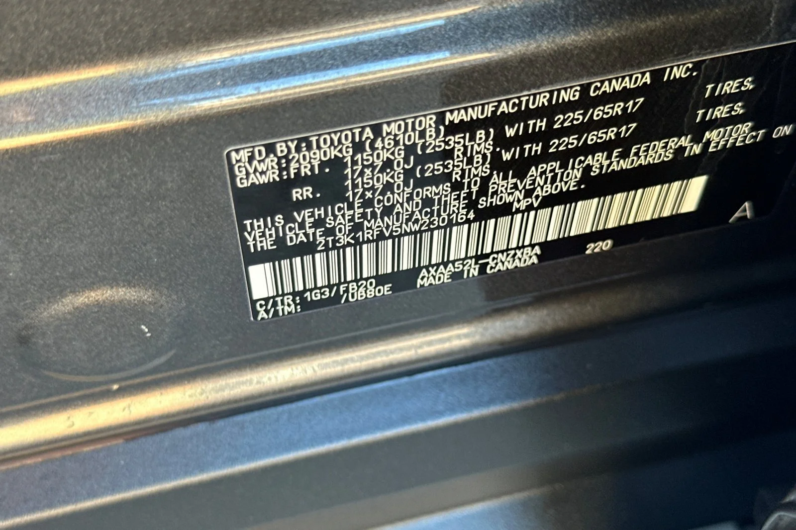2022 Toyota RAV4 LE - Photo 32
