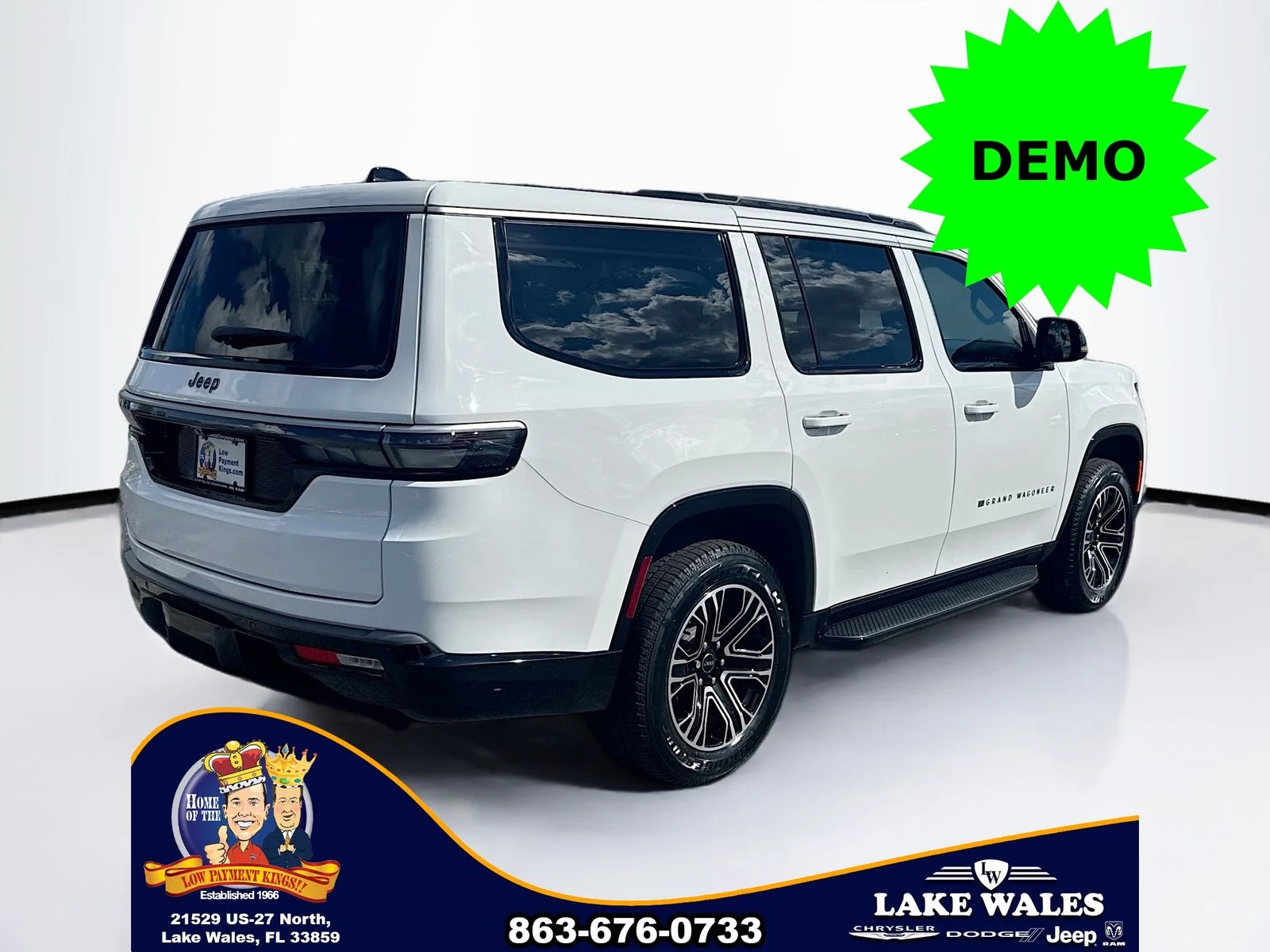 New 2026 Bright White Clear-Coat Exterior Paint Jeep Grand Wagoneer image 6