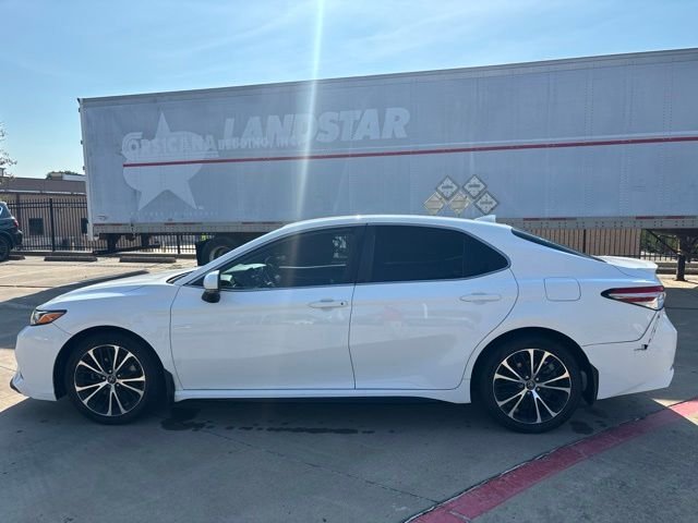 Used 2020 White Toyota SE image 8