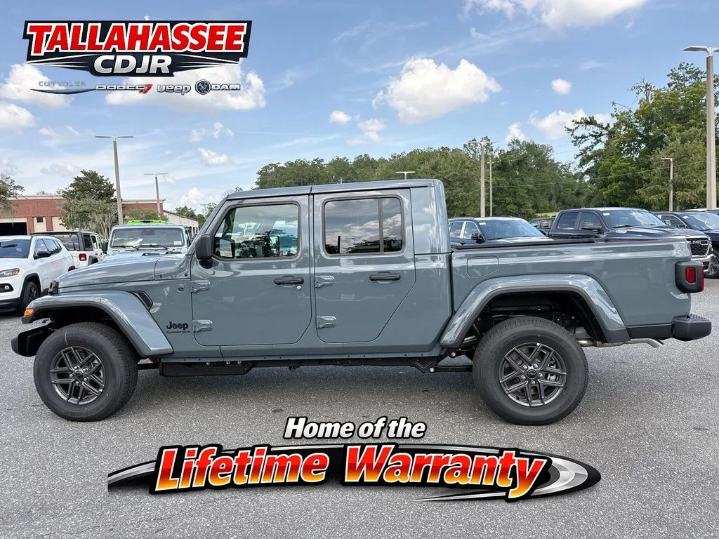 New 2026 Anvil Clear-Coat Exterior Paint Jeep Sport S image 7