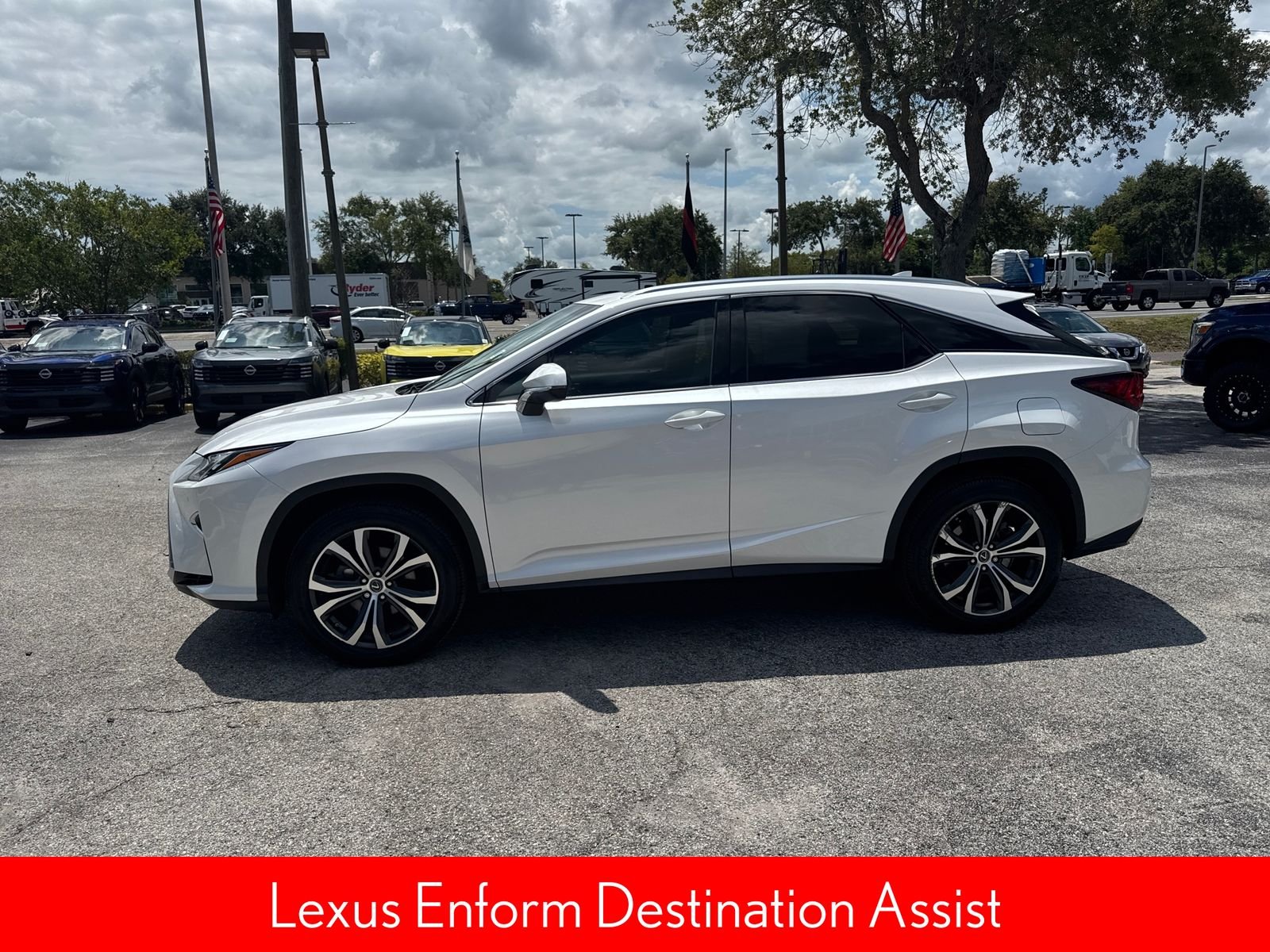 Used 2019 White Lexus 350 image 19