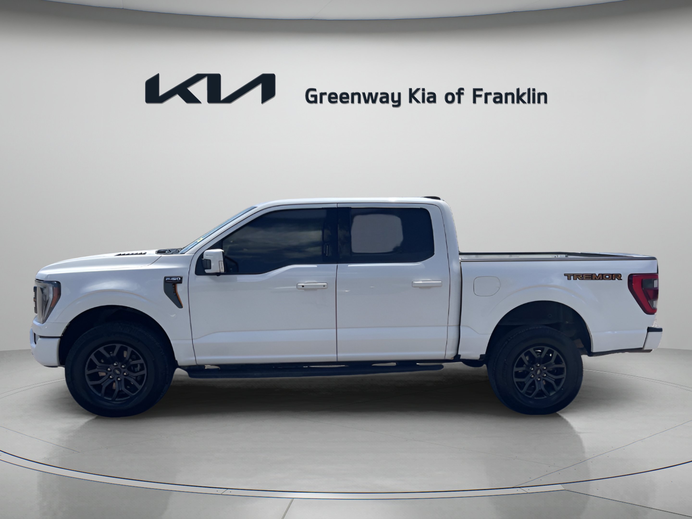 Used 2023 White Metallic Ford Tremor image 4