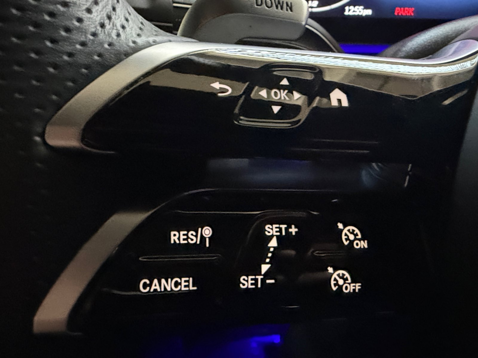 Certified Used 2025 Obsidian Black Metallic Mercedes-Benz AMG® GLE 53 image 25