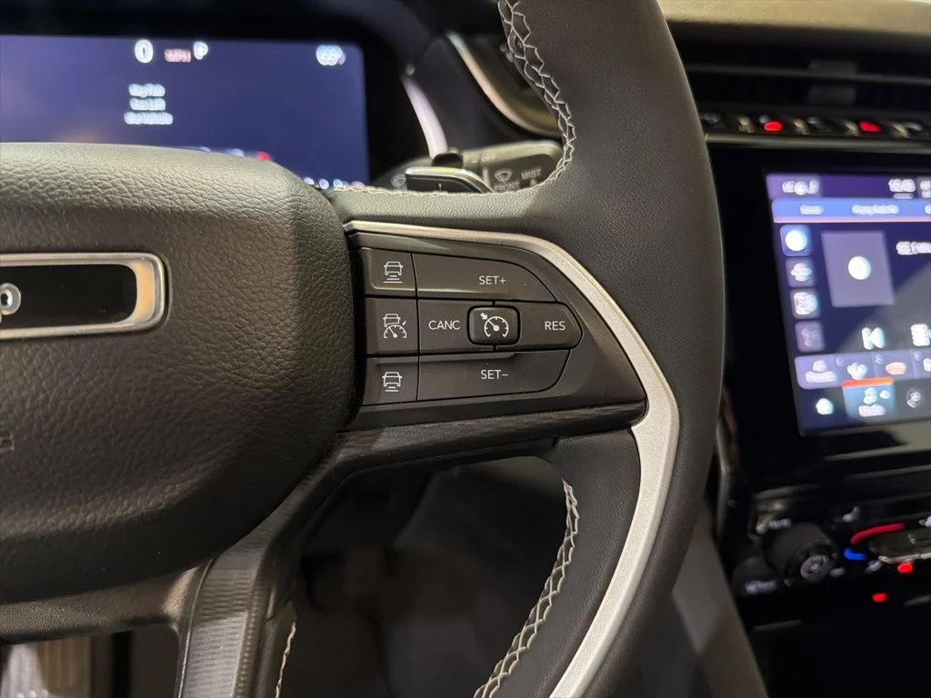 Used 2023 White Jeep Altitude X image 14