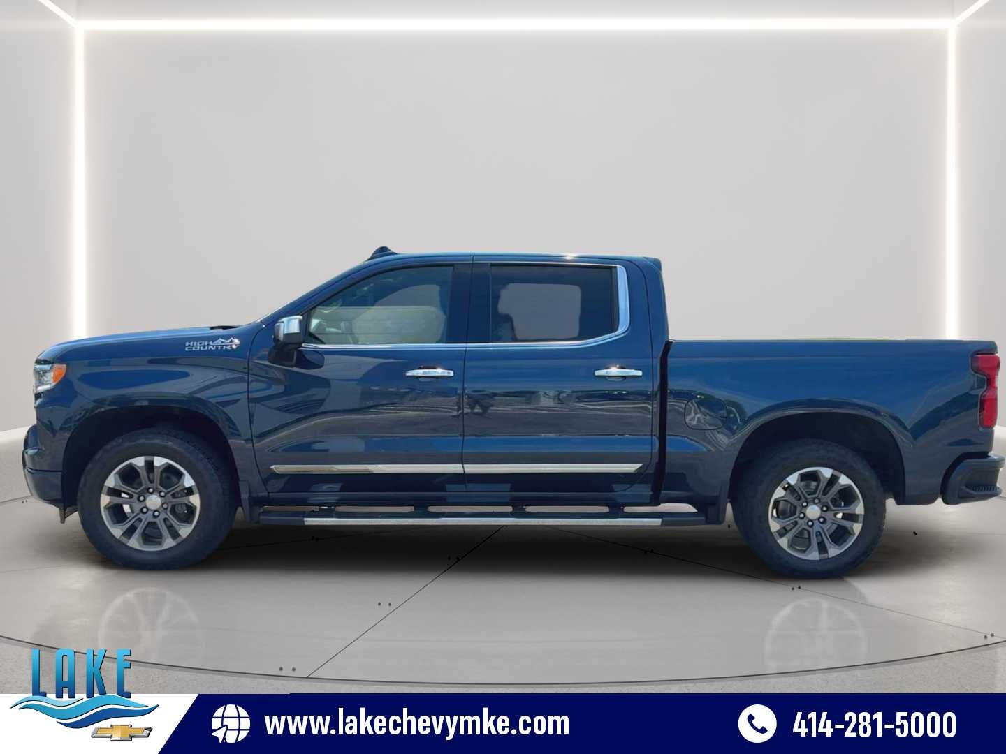 Certified Used 2022 Northsky Blue Metallic Chevrolet High Country image 5
