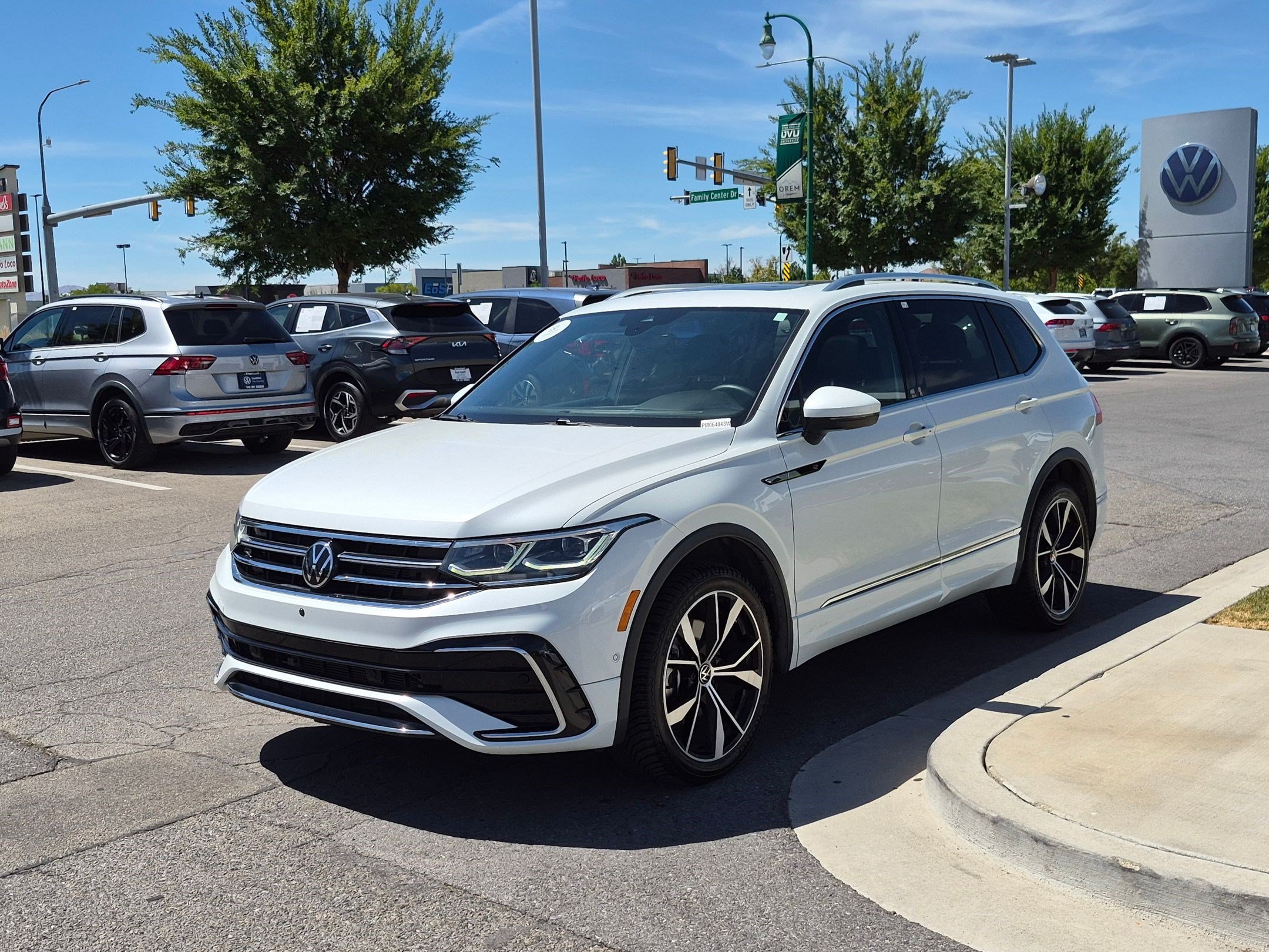 Certified Used 2023 Opal White Volkswagen SEL R-Line image 9