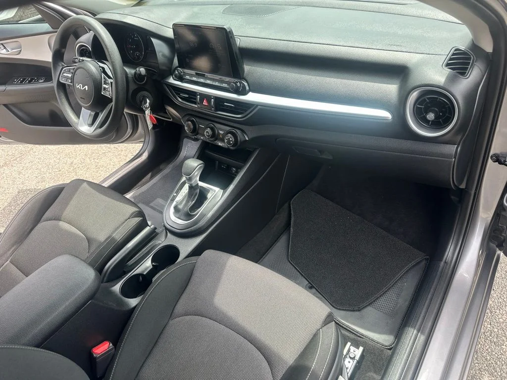 Used 2024 Gray Kia LXS image 32