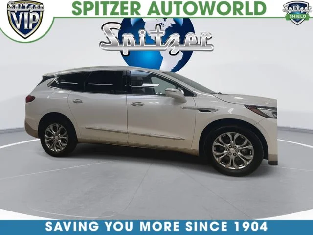 Used 2018 White Buick Avenir image 8