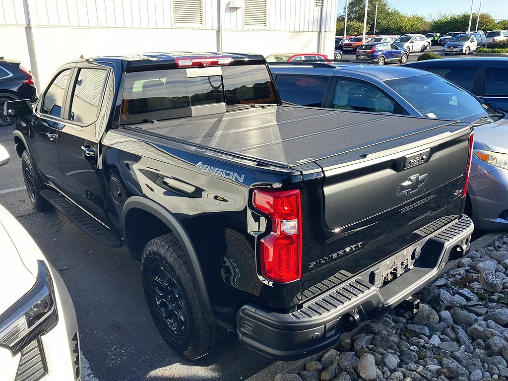 2024 Chevrolet Silverado 1500 ZR2, photo 5 of 12