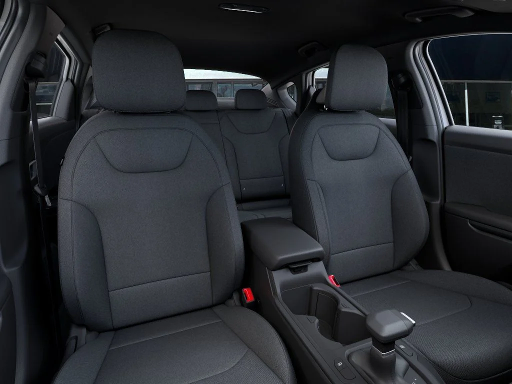 New 2026 Snow White Pearl Kia LXS image 15