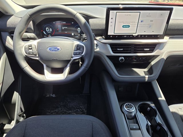New 2026 Star White Metallic Tri-Coat Ford Active image 8