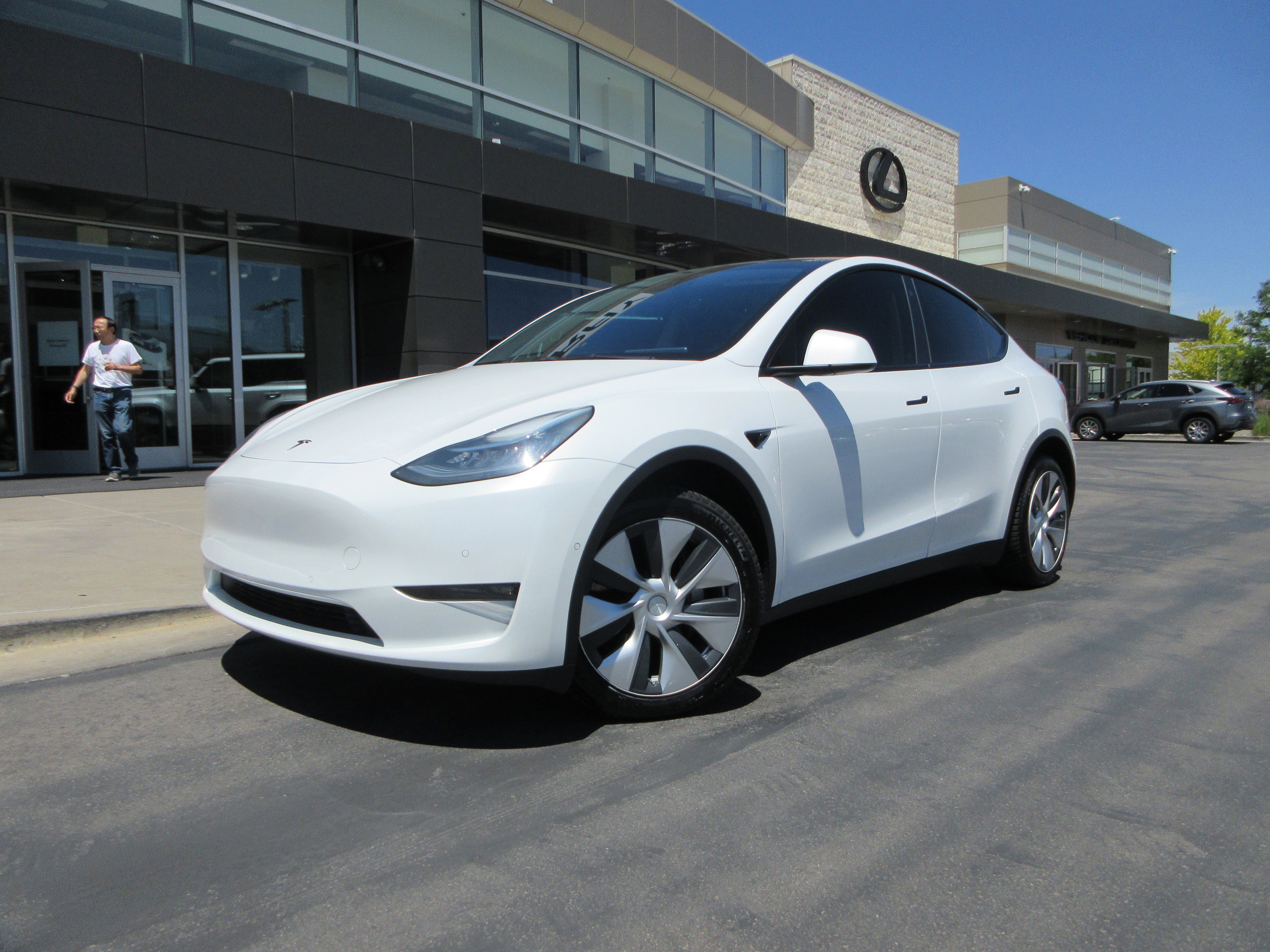 2021 Tesla Model Y Long Range Dual Motor All-Wheel Drive's photo