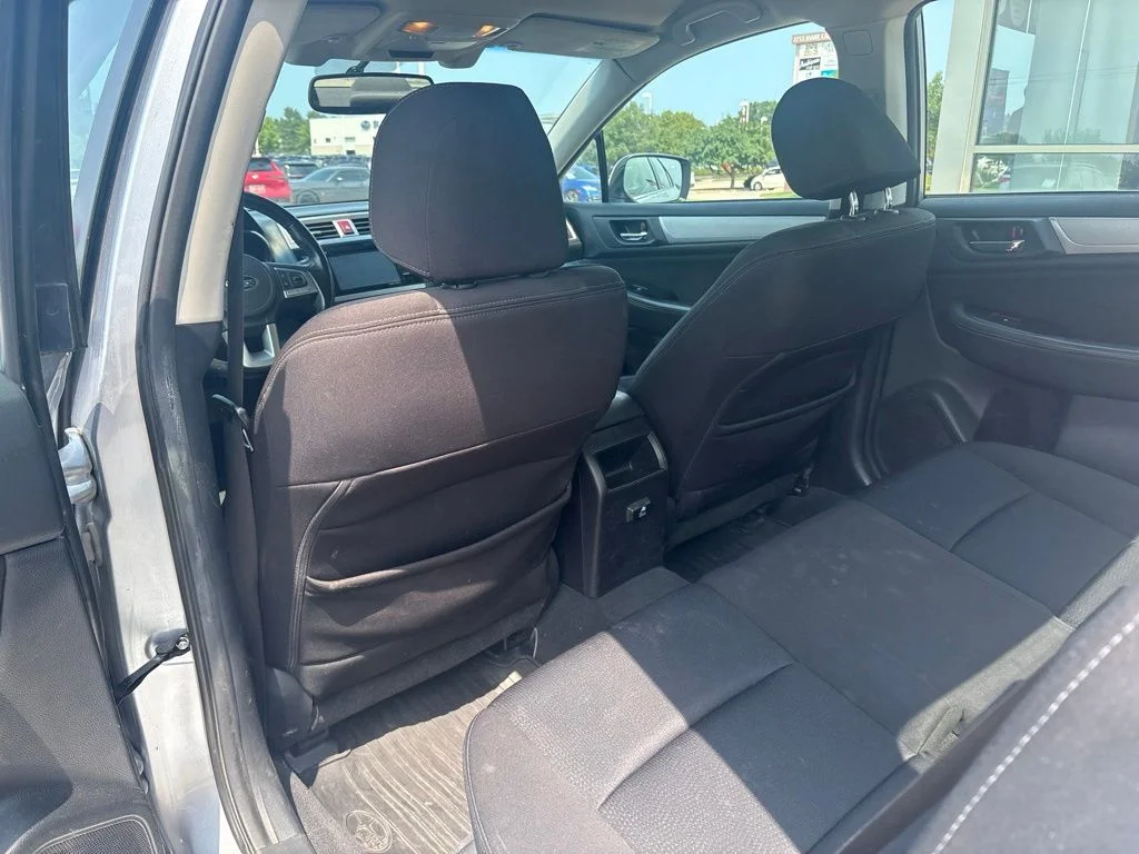 Used 2015 Silver Subaru 2.5i Premium image 34