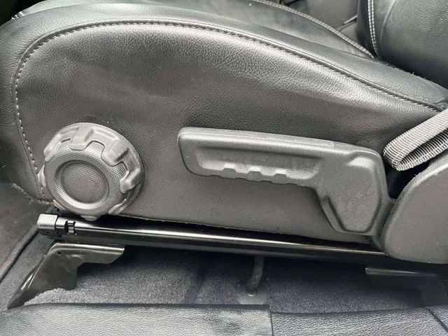 Used 2018 Silver Jeep Unlimited Sahara image 21