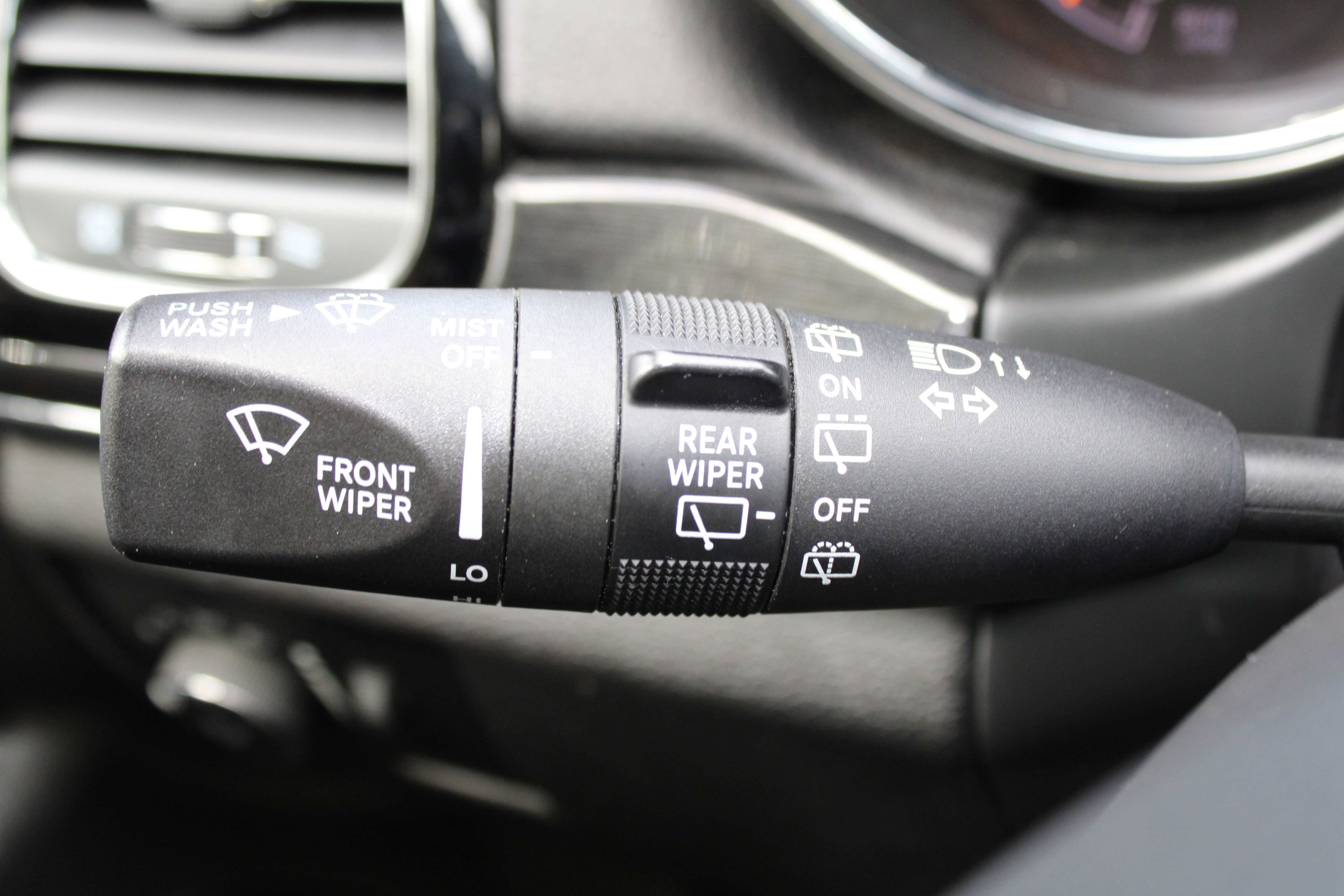 Used 2020 Diamond Black Crystal Pearlcoat Jeep Trailhawk image 42