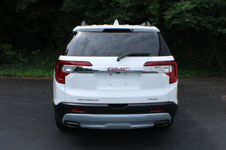 Certified Used 2022 Summit White GMC SLE image 16