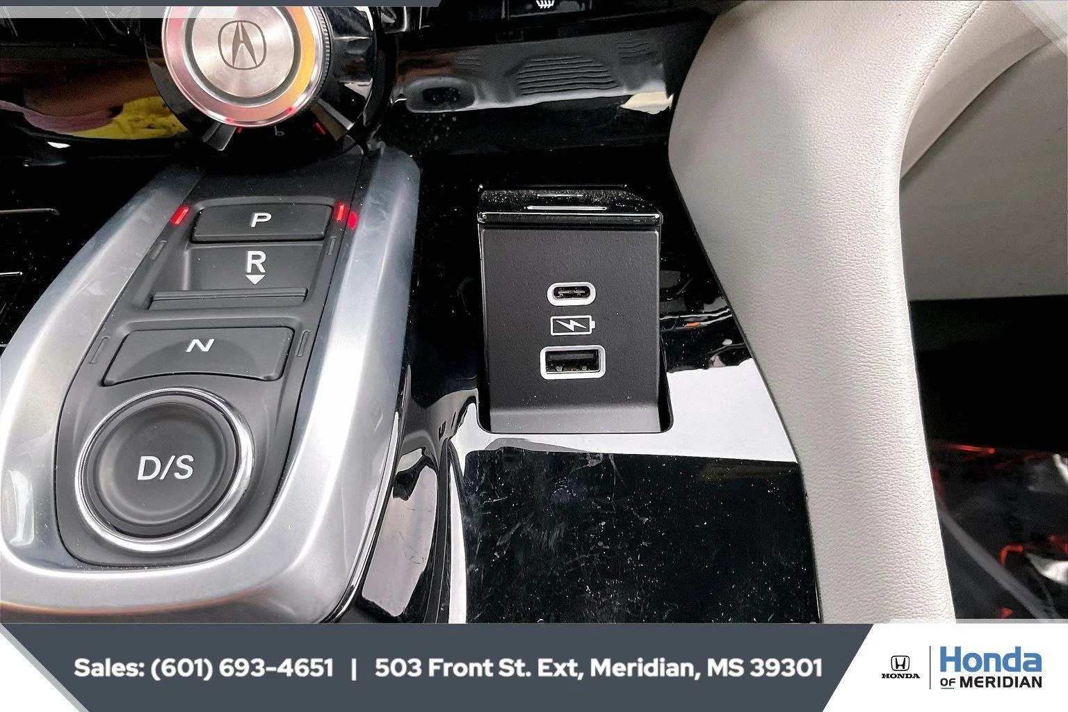 Used 2023 Lunar Silver Metallic Acura w/Tech image 24